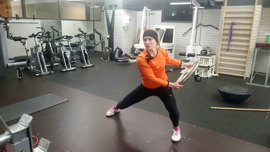 Omatoiminen puurtaminen salilla on osa Anniina Kiviharjun arkea.