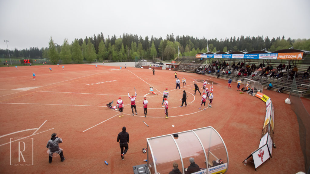Kaupin pesäpallostadion on saanut uuden tekonurmipinnoitteen. Kuva: Rami Myllymaa